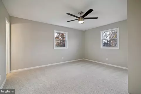 6805 97th Pl, Lanham, MD 20706 photo 12