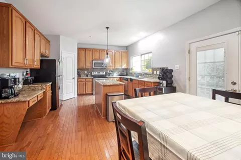 1233 Ring Bill Loop, Marlboro, MD 20774 photo 4