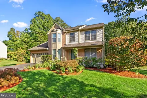 7411 Lake Glen Dr, Glenn Dale, MD 20769