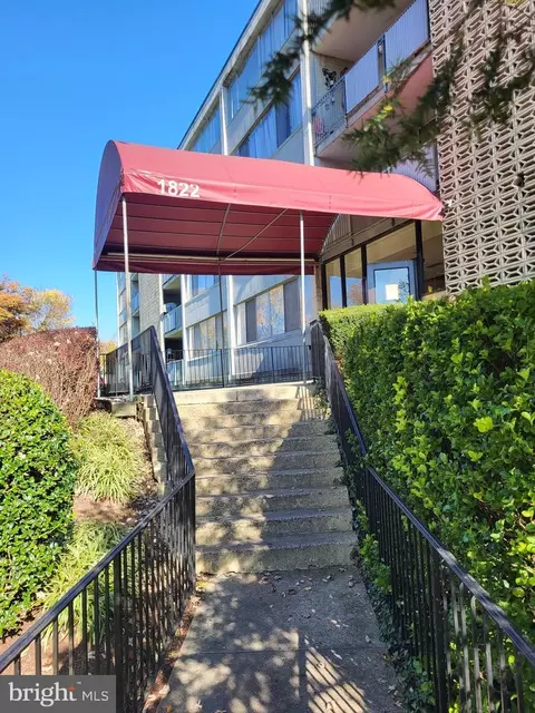 1822 Metzerott Rd #B-4, Adelphi, MD 20783