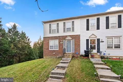 731 Saint Michaels Dr, Bowie, MD 20721