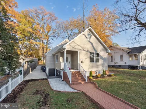 5705 40th Pl, Hyattsville, MD 20781