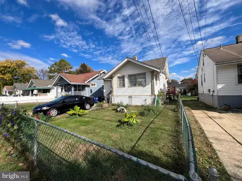 3713 40th Ave, Brentwood, MD 20722