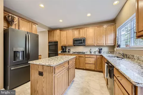 6912 Lenape Ct, Brandywine, MD 20613 photo 9