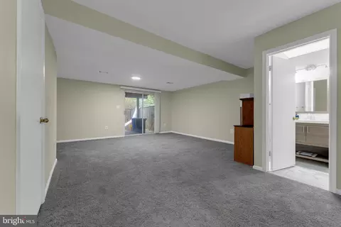 7317 Green Oak Ter, Lanham, MD 20706 photo 10