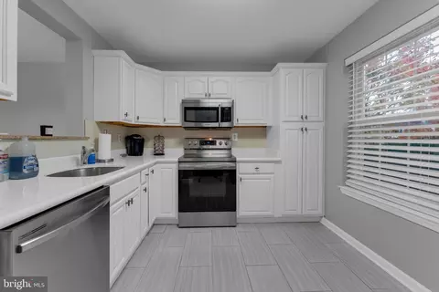 7317 Green Oak Ter, Lanham, MD 20706 photo 3
