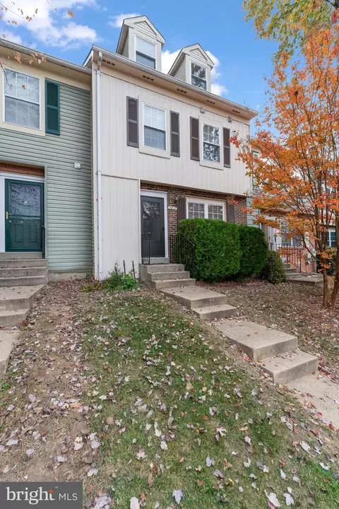 7317 Green Oak Ter, Lanham, MD 20706 photo 2