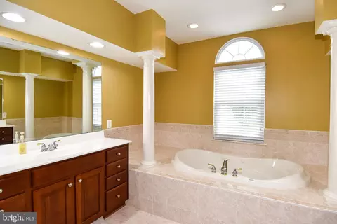 14308 Wicklow Ln, Laurel, MD 20707 photo 35