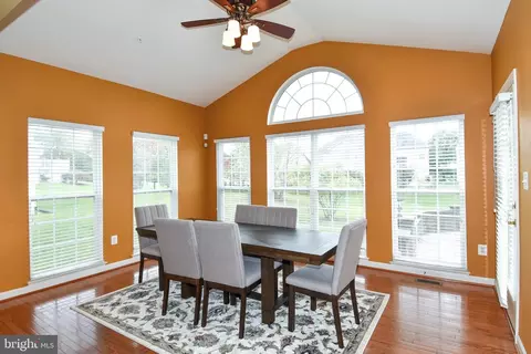 14308 Wicklow Ln, Laurel, MD 20707 photo 17