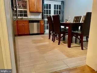 9909 Ridge St, Lanham, MD 20706 photo 5