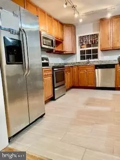 9909 Ridge St, Lanham, MD 20706 photo 3