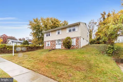 8902 Bold St, Marlboro, MD 20774