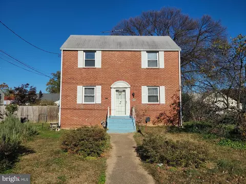 2012 Peabody St, Hyattsville, MD 20782