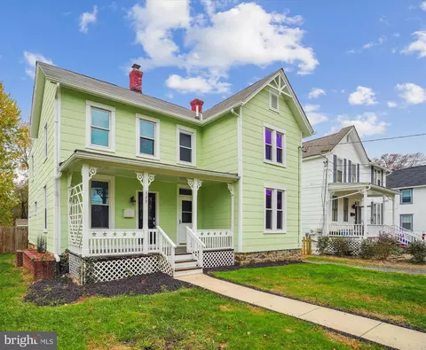 320 Laurel Ave, Laurel, MD 20707 photo 2