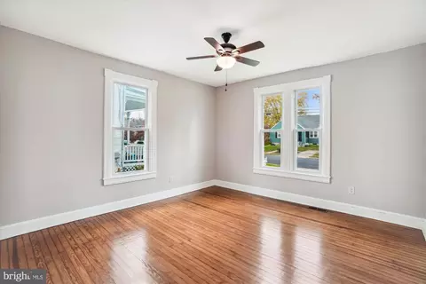 320 Laurel Ave, Laurel, MD 20707 photo 27