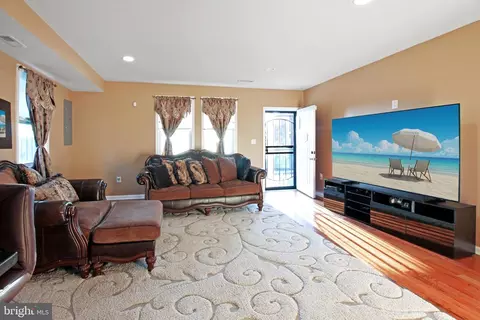 507 Eastern Ave, Fairmount Heights, MD 20743 photo 5