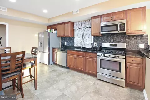 507 Eastern Ave, Fairmount Heights, MD 20743 photo 9