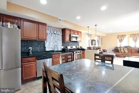 507 Eastern Ave, Fairmount Heights, MD 20743 photo 10