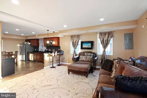 507 Eastern Ave, Fairmount Heights, MD 20743 photo 6