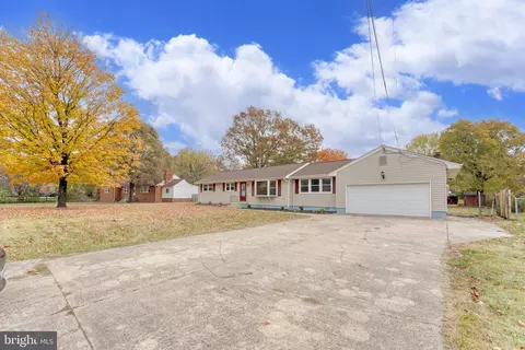 6514 Horseshoe Rd, Clinton, MD 20735