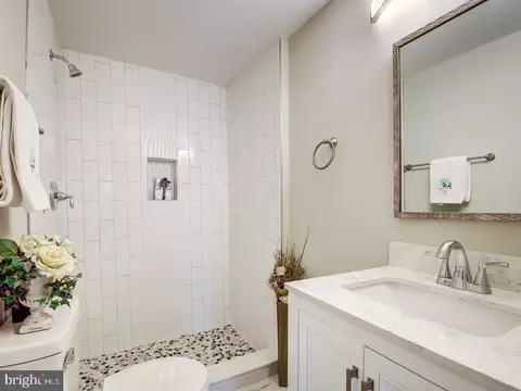3703 35th St, Mount Rainier, MD 20712 photo 16