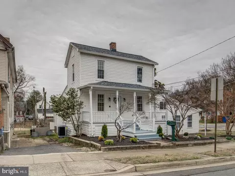 3703 35th St, Mount Rainier, MD 20712 photo 6