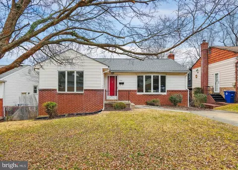 6104 Quebec Pl, Berwyn Heights, MD 20740