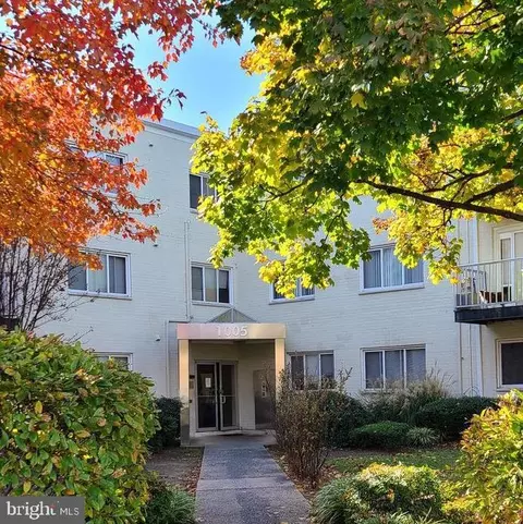 1005 Chillum Rd #212, Hyattsville, MD 20782