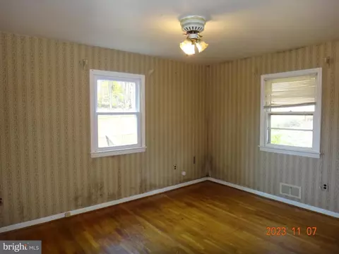 Undisclosed, Laurel, MD 20707 photo 9
