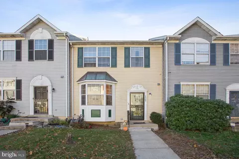 2909 Lloyd Ct, Temple Hills, MD 20748