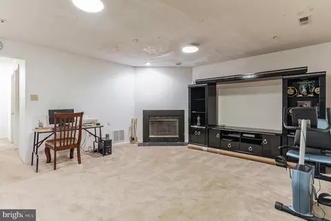 3207 Forest Run Dr, District Heights, MD 20747 photo 21