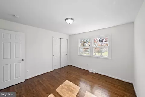 8508 Lindendale Dr, Laurel, MD 20707 photo 13