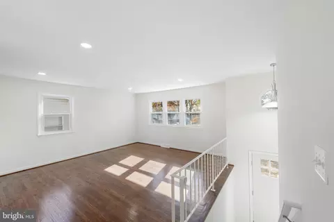8508 Lindendale Dr, Laurel, MD 20707 photo 9