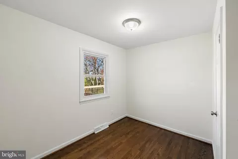 8508 Lindendale Dr, Laurel, MD 20707 photo 18