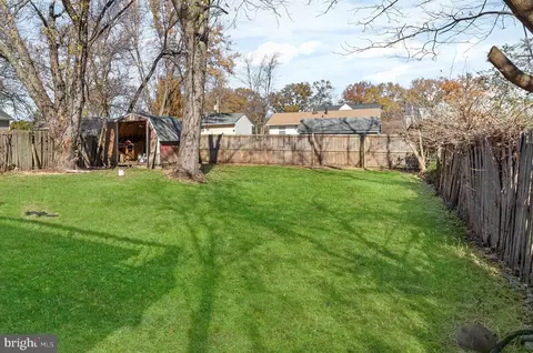 8508 Lindendale Dr, Laurel, MD 20707 photo 34