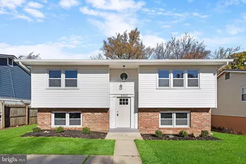 8508 Lindendale Dr, Laurel, MD 20707 photo 3