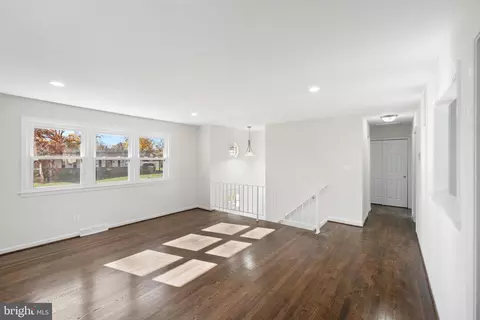 8508 Lindendale Dr, Laurel, MD 20707 photo 10