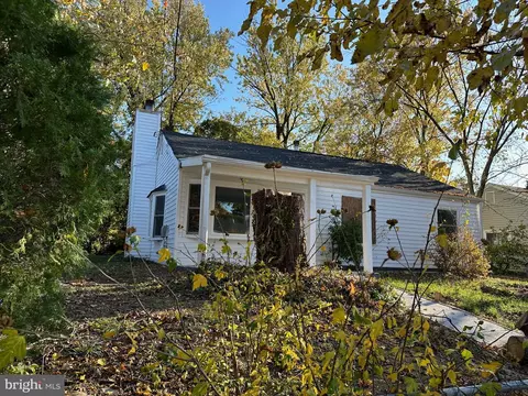6713 Ingraham St, Riverdale, MD 20737