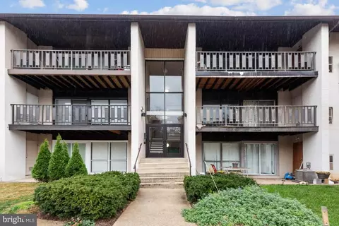 3134 Brinkley Rd #11T-2, Temple Hills, MD 20748