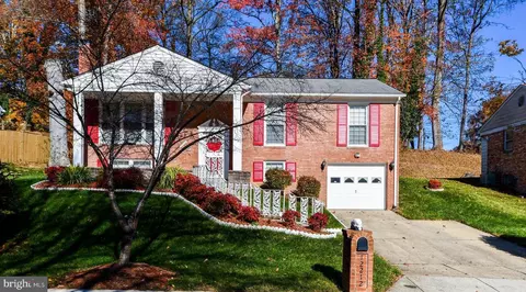 12212 Old Colony Dr, Marlboro, MD 20772