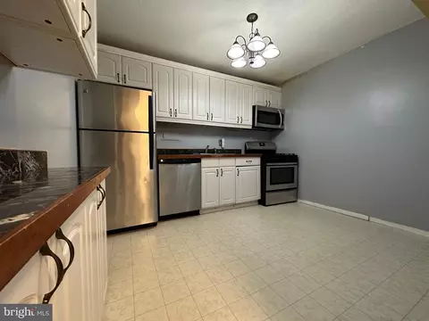 1836 Metzerott Rd #1506, Adelphi, MD 20783