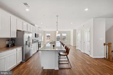7618 Buzz Aldrin Ln, Lanham, MD 20706 photo 12