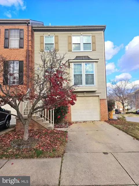 11206 Southlakes Dr, Bowie, MD 20721