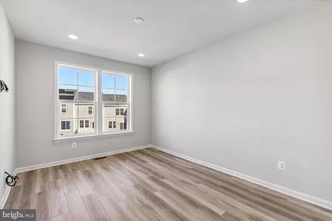 1036 Highpoint Trl, Laurel, MD 20707 photo 8