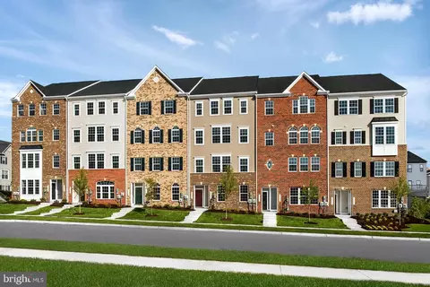 5510 Greenpoint Ln, Marlboro, MD 20772