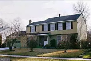 502 Potomac Valley Dr, Fort Washington, MD 20744