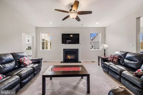 2804 Winterbourne Dr, Marlboro, MD 20774 photo 13