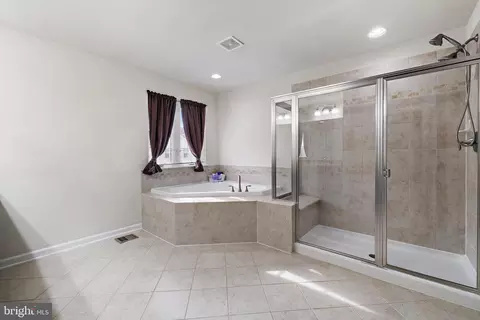 2804 Winterbourne Dr, Marlboro, MD 20774 photo 31