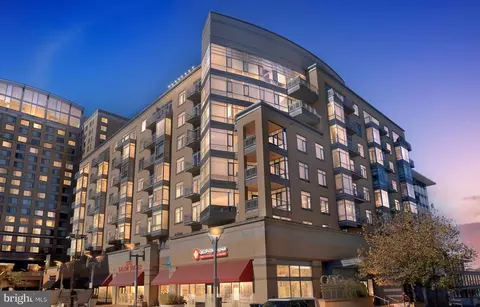 6506 America Blvd #702, Hyattsville, MD 20782