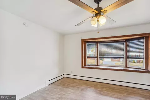 9323 Wellington St, Lanham, MD 20706 photo 4